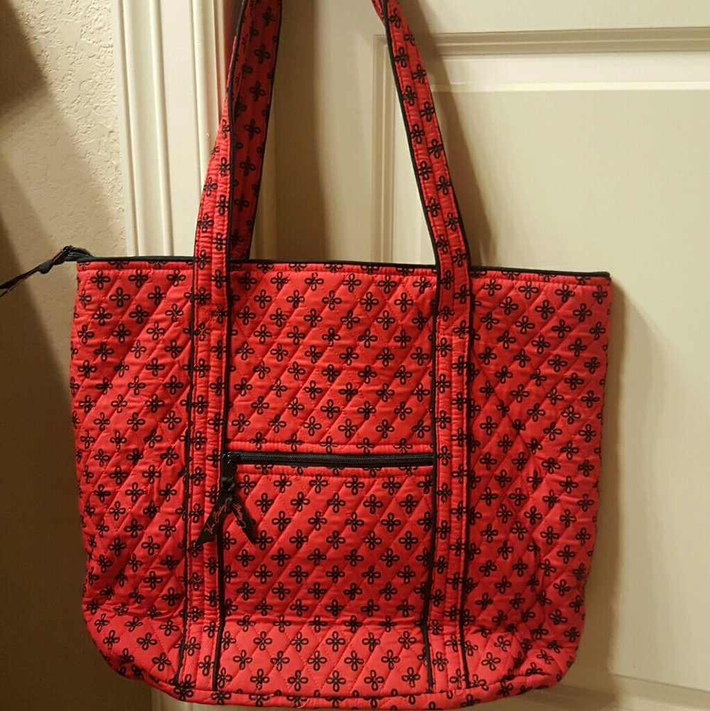 Vera Bradley Red/Black Mini Concerto Tote